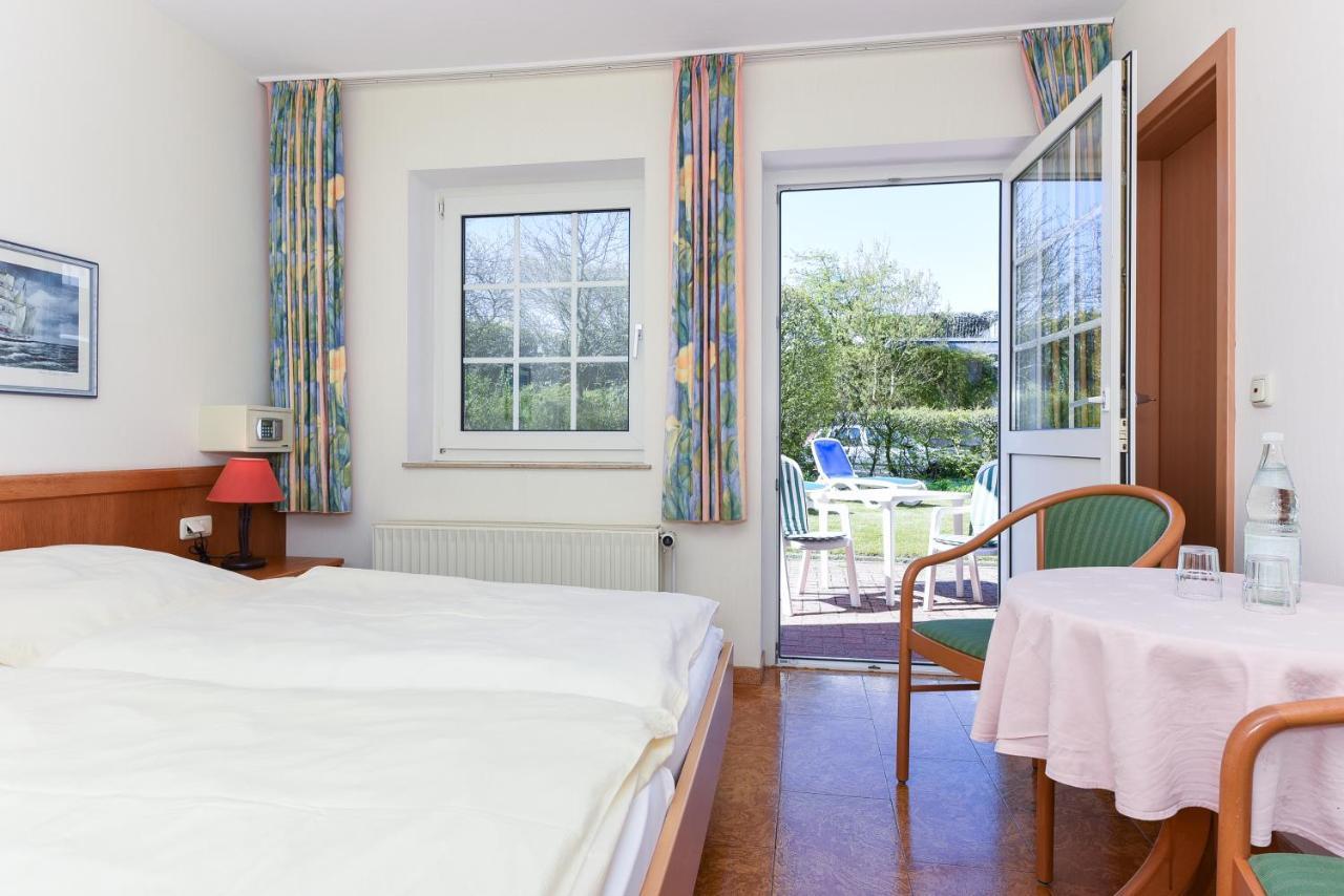 Hotel-Pension Stoertebeker Bensersiel Luaran gambar