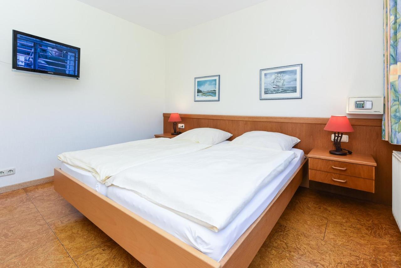 Hotel-Pension Stoertebeker Bensersiel Luaran gambar
